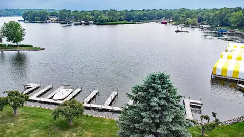 5400 Three Points Blvd #334, Mound, MN 55364
