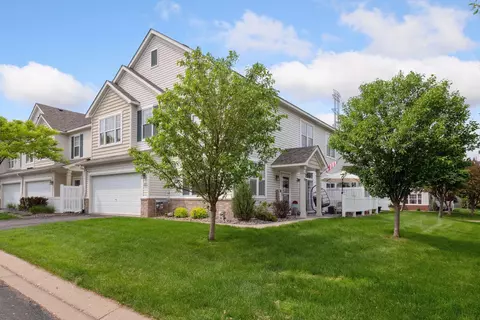 1570 Liberty Cir, Shakopee, MN 55379