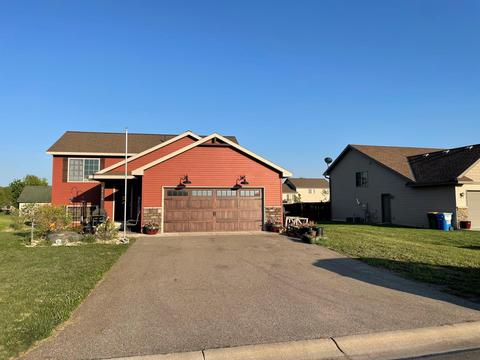 26154 Bluebird Ln, Saint Cloud, MN 56301