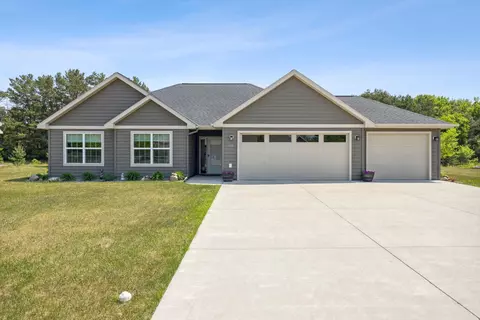 998 Platte Wood Dr, Royalton, MN 56373
