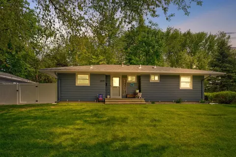 1039 Home Pl, Faribault, MN 55021 photo 1