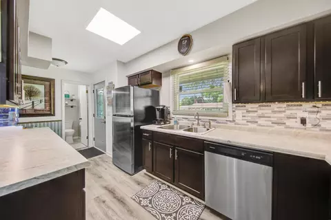 1039 Home Pl, Faribault, MN 55021 photo 4