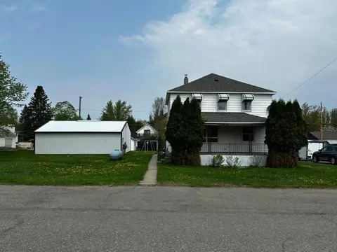 1159 E Madison St, Ely, MN 55731