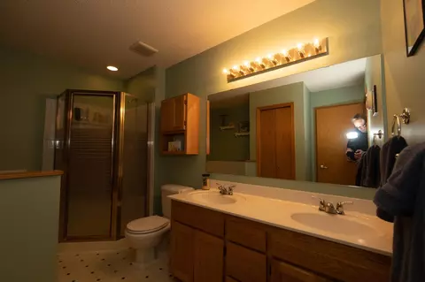 4201 Yew Pt, Eagan, MN 55122 photo 15