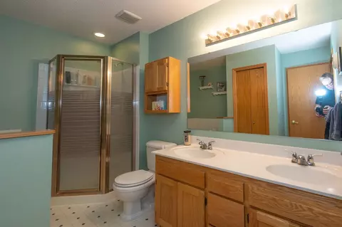 4201 Yew Pt, Eagan, MN 55122 photo 10