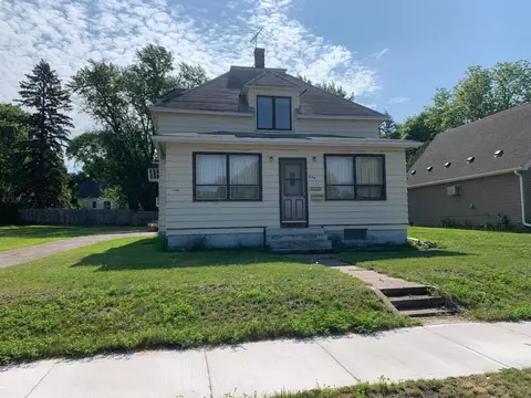 236 2nd St S, Delano, MN 55328