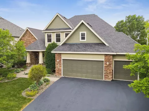10674 Watersedge Ln, Woodbury, MN 55129