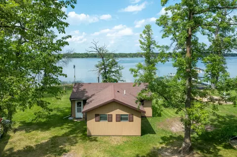 20931 Paradise Ln, Brainerd, MN 56401