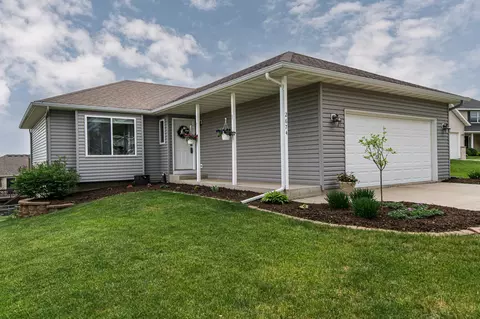 2674 Oshkosh Ln NW, Rochester, MN 55901