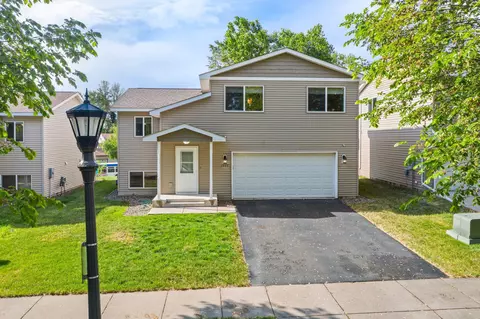1567 Christie Pl, Saint Paul, MN 55106