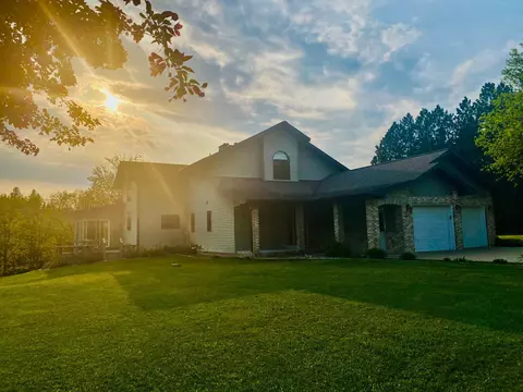 2743 10th St SE, Baudette, MN 56623