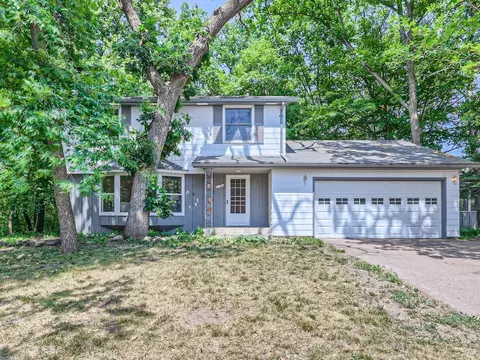 5901 Woodland Cir, Minnetonka, MN 55345