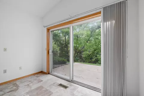 4126 Ruby Ln, Eagan, MN 55122 photo 12
