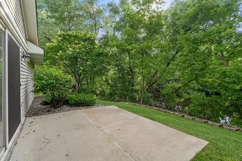 4126 Ruby Ln, Eagan, MN 55122 photo 29