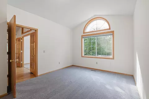 4126 Ruby Ln, Eagan, MN 55122 photo 17