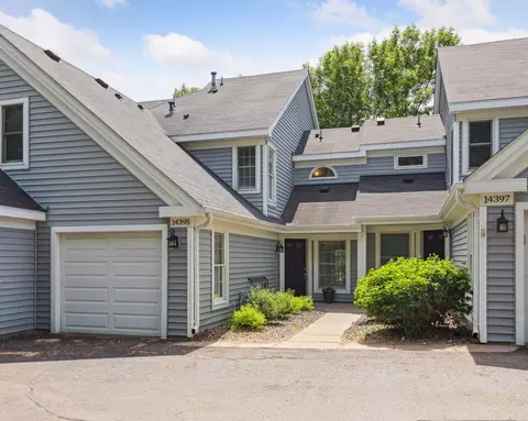 14395 Bedford Dr, Eden Prairie, MN 55346