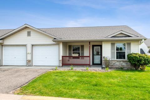 300 Cedar St #8, Baldwin, WI 54002