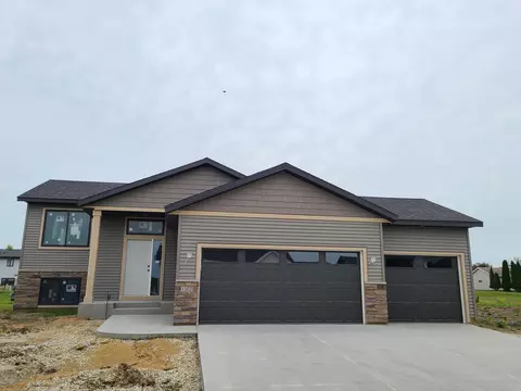 1202 6th Ave SE, Kasson, MN 55944