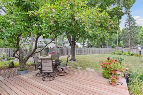 9046 Kell Cir, Bloomington, MN 55437 photo 34