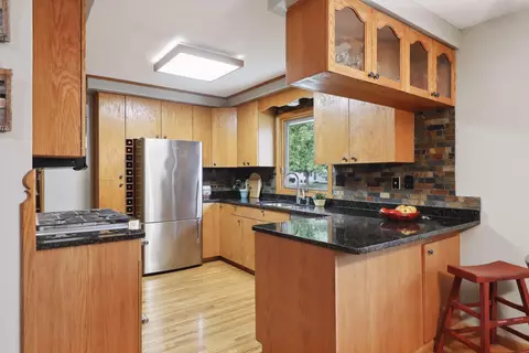 9046 Kell Cir, Bloomington, MN 55437 photo 18