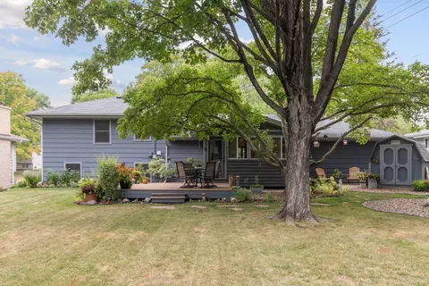 9046 Kell Cir, Bloomington, MN 55437 photo 32