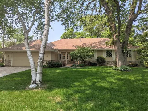 262 Holly Rd, Hopkins, MN 55343