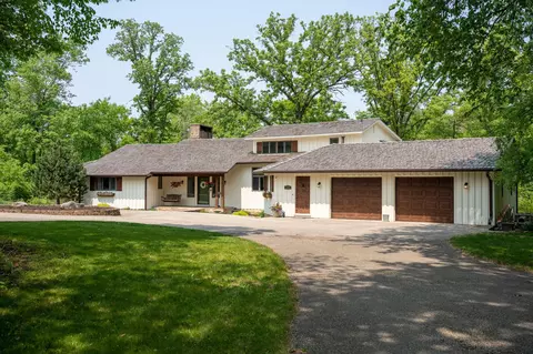 1690 Bluebird Ln, Red Wing, MN 55066