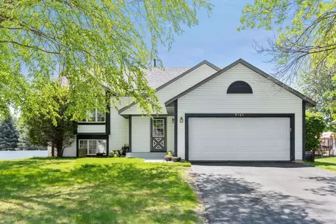 9161 Sierra Rd, Woodbury, MN 55125