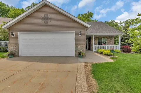 908 Oak Pond Ct, Sartell, MN 56377