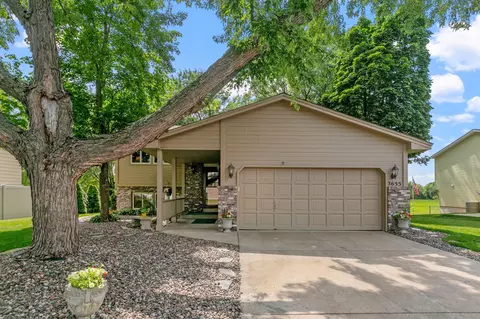 3655 E Mineral Pond Blvd, Anoka, MN 55303