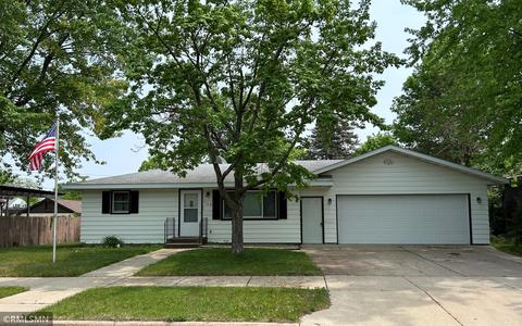108 23rd Ave S, Saint Cloud, MN 56301