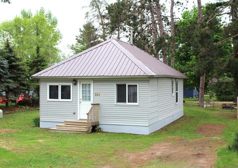 222 3rd St NE, Crosby, MN 56441