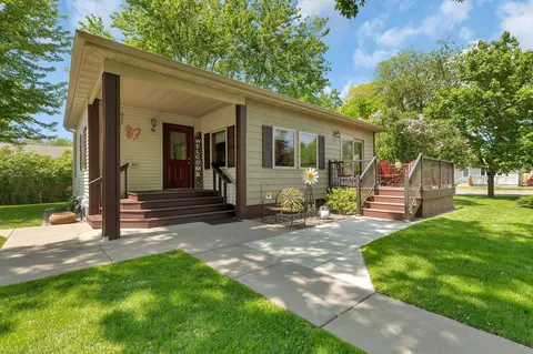 612 Florence Ave, Little Falls, MN 56345