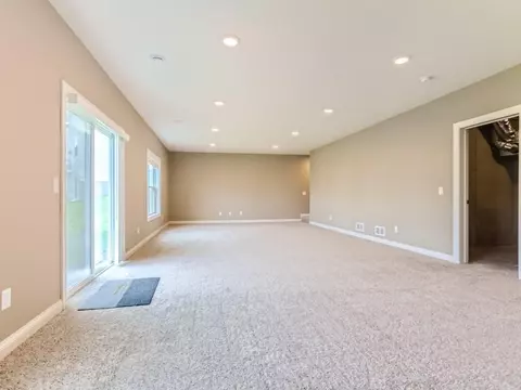 1321 Interlachen Dr, Eagan, MN 55123 photo 32