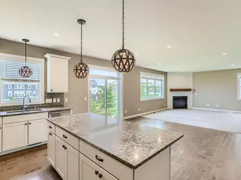 1321 Interlachen Dr, Eagan, MN 55123 photo 15