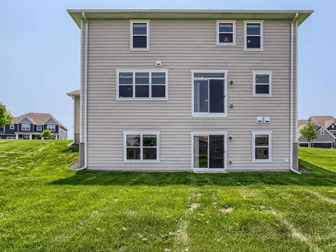 1321 Interlachen Dr, Eagan, MN 55123 photo 38