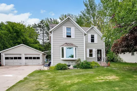 338 Cypress St N, Cambridge, MN 55008