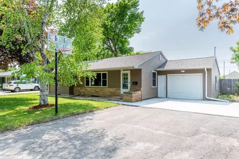 315 Dillon Ave, Mankato, MN 56001