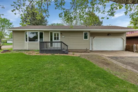 304 Main St E, Richmond, MN 56368