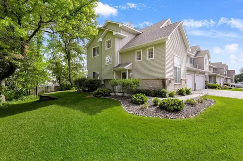 1713 Elm St #701, White Bear Lake, MN 55110