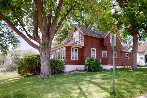 615 Johnson St, Albert Lea, MN 56007