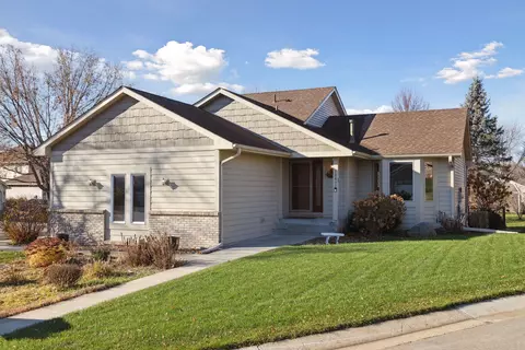 18891 Emblem Ct, Farmington, MN 55024