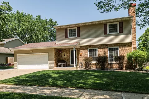2433 Viking Ct NW, Rochester, MN 55901