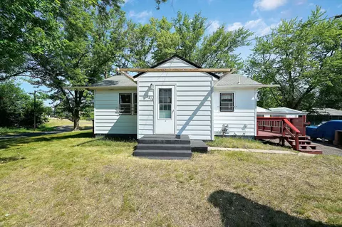 6616 Ronald Pl, Brooklyn Park, MN 55428