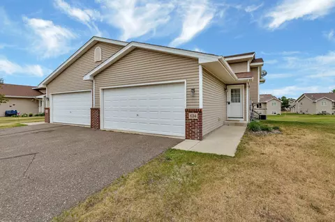 634 9th St, Clearwater, MN 55320