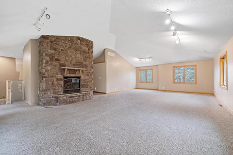 792 Golden Meadow Rd, Eagan, MN 55123 photo 4