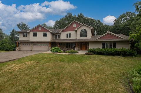 792 Golden Meadow Rd, Eagan, MN 55123 photo 2
