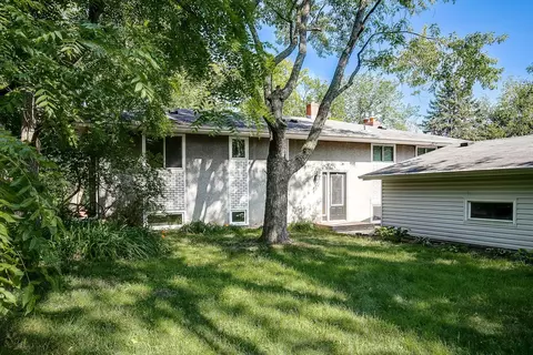 3218 W Owasso Blvd, Shoreview, MN 55126