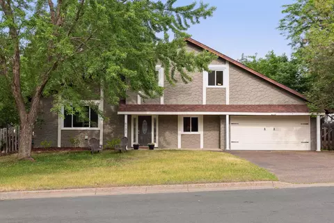 6131 Benjamin St NE, Fridley, MN 55432