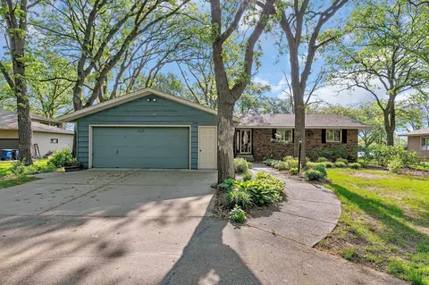 1448 Riverside Ave N, Sartell, MN 56377